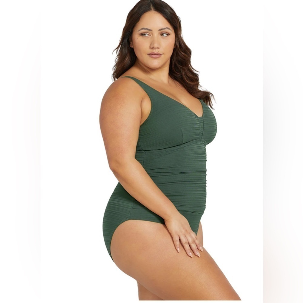Artesands Woman's Aria Olive Gericault One Piece Swimsuit Multifit up, size 10